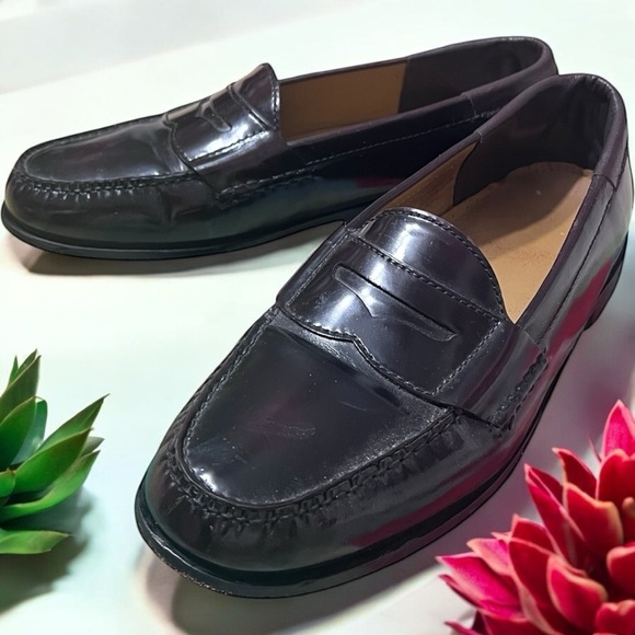 Cole Haan Glossy Burgundy Penny Loafers 11 1/2” E like new wore maybe 3 times. - Picture 1 of 11